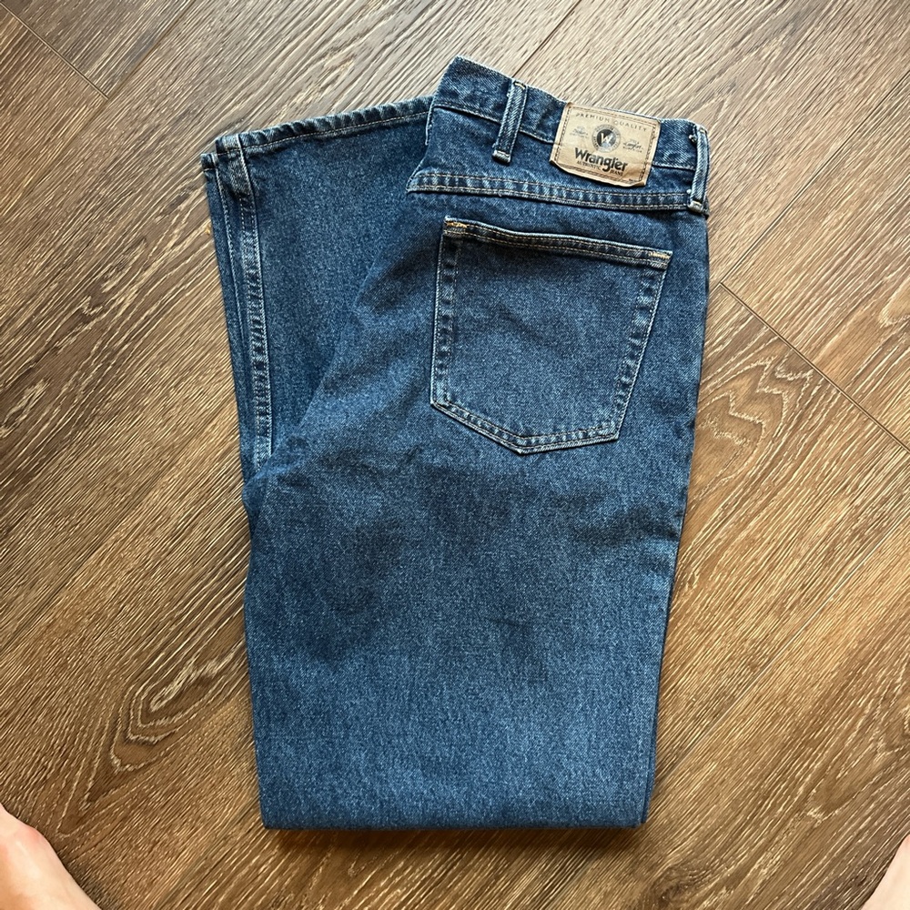 Wrangler Blue Straight Jeans Classic Denim